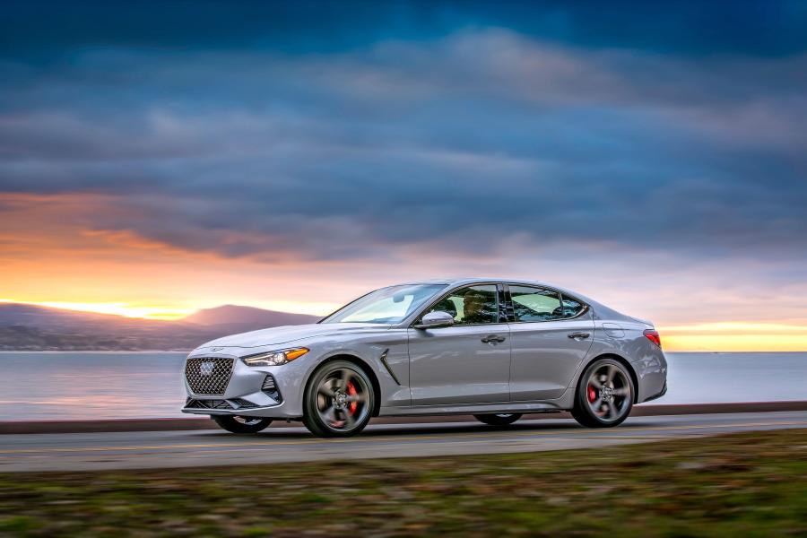  Genesis G70 3.3T 2018 года  (NA) (фото 1 из 42)